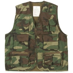 Levně Vesta s kapsami na lov nebo rybaření WOODLAND