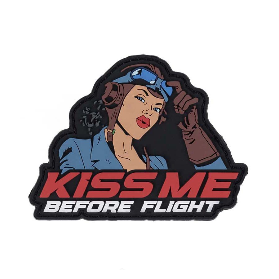 Levně 101INC nášivka 3D plastová KISS ME BEFORE FLIGHT velcro