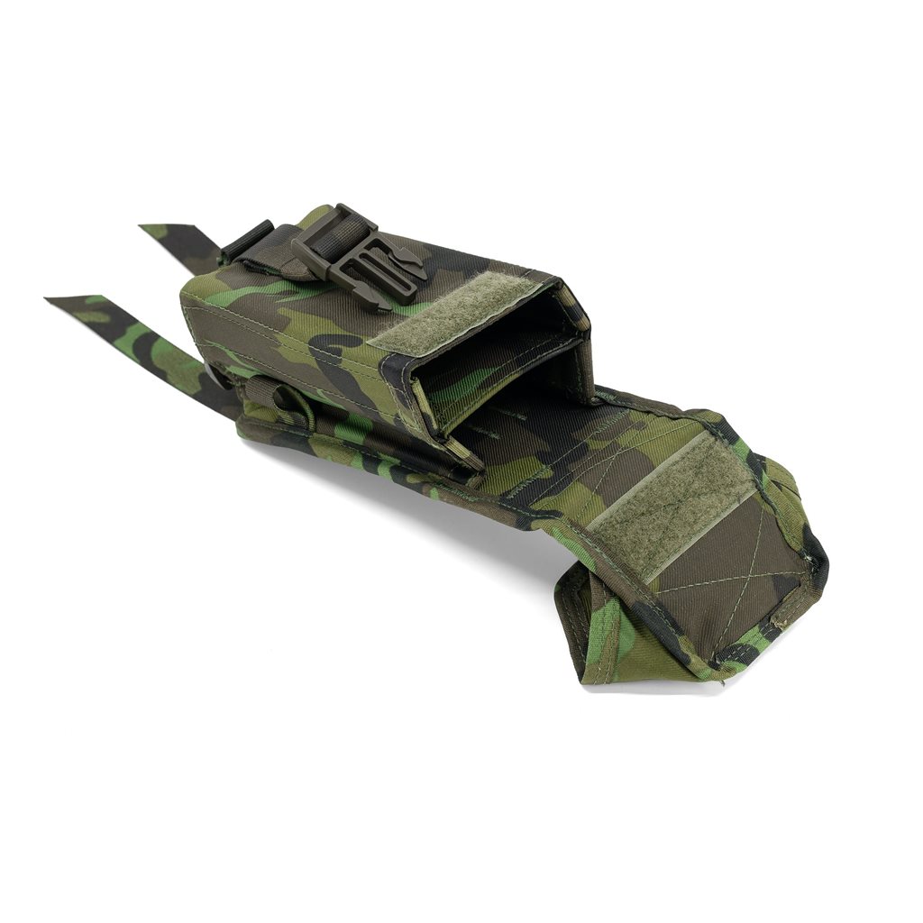 Pouzdro AČR na 2 zásobníky M-16/M-4 k NPP-2006 fastex spona vz.95 les