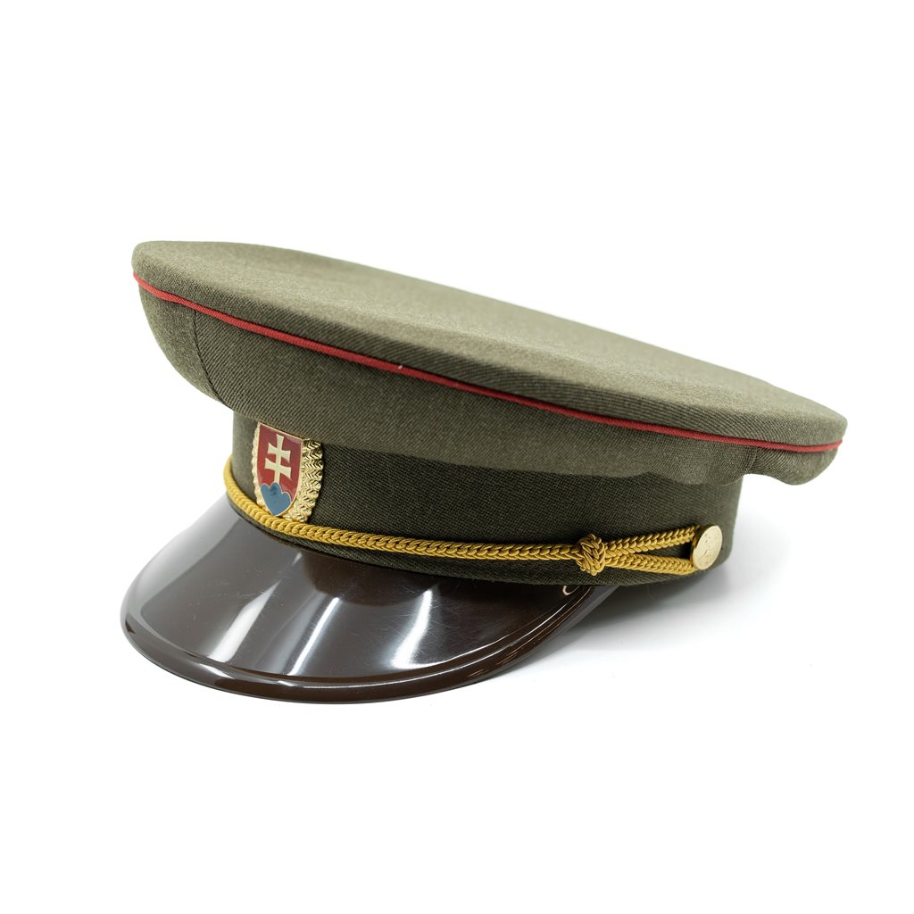 Levně Brigadýrka SK zlatý odznak, kšilt plast, červená linka ZELENÁ