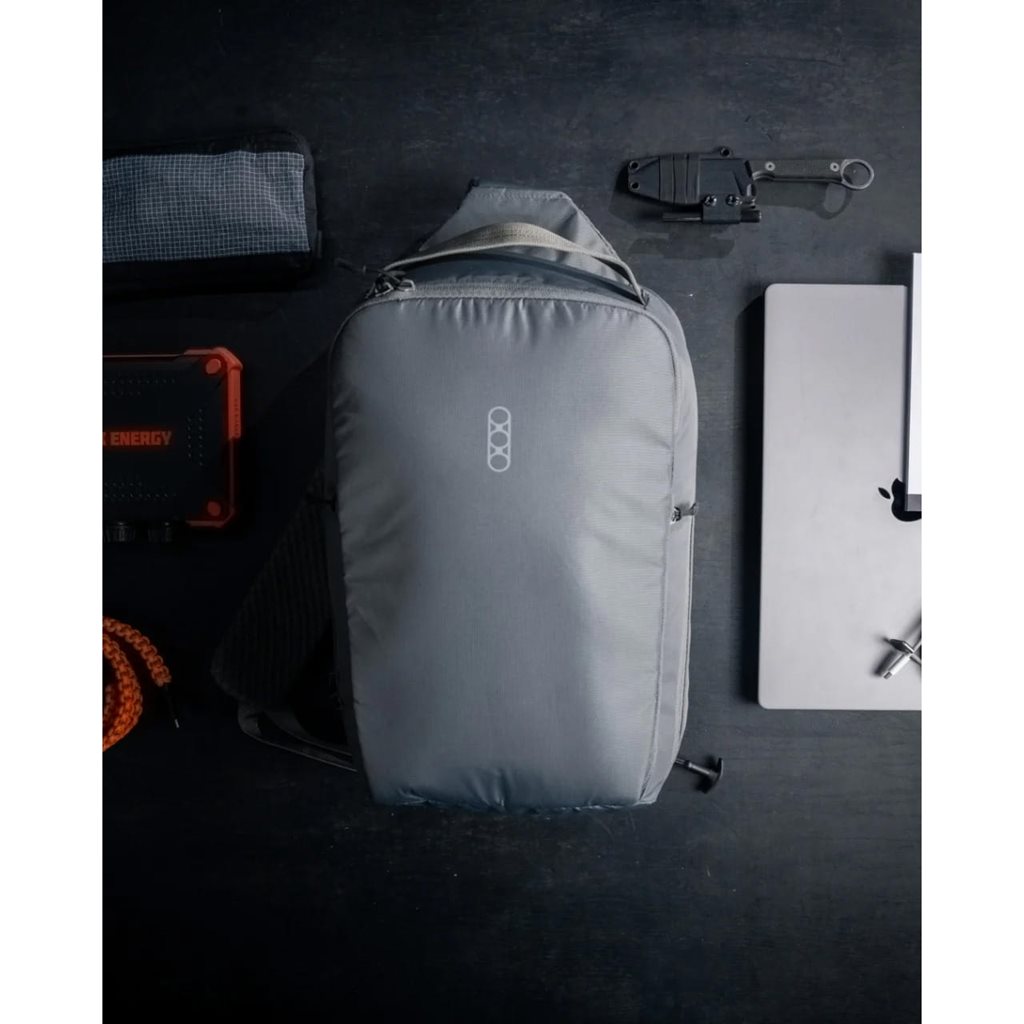 Batoh přes rameno FADE SLING XL ČERNÝ