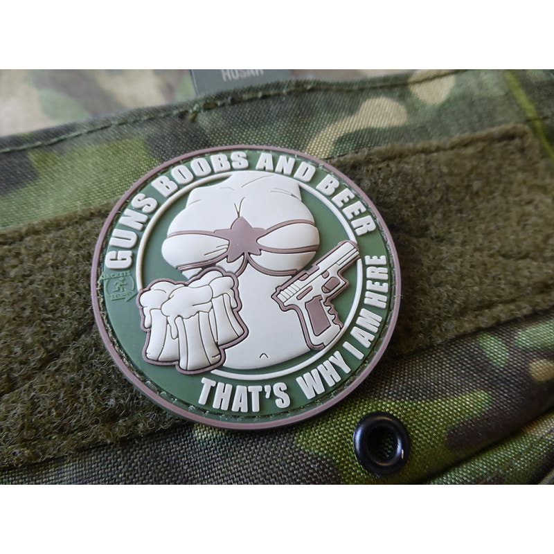Levně JACKETS TO GO nášivka GUNS BOOBS AND BEER velcro plast MULTICAM