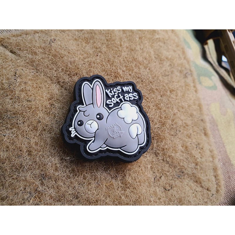 Levně JACKETS TO GO nášivka KISS MY SOFT ASS plastová velcro