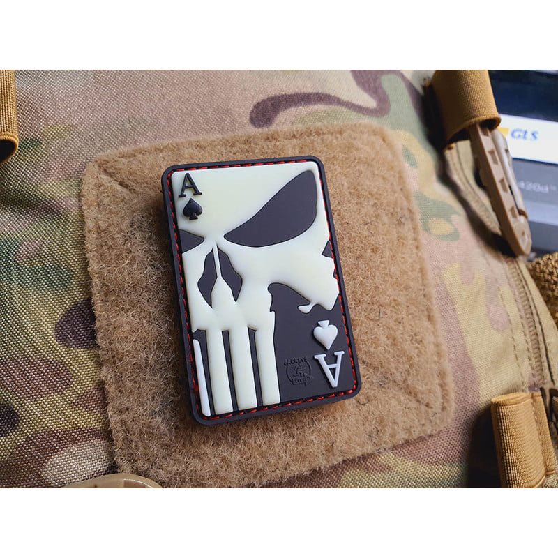 Levně JACKETS TO GO nášivka PUNISHER ACE OF SPADES velcro GLOW IN THE DARK revers