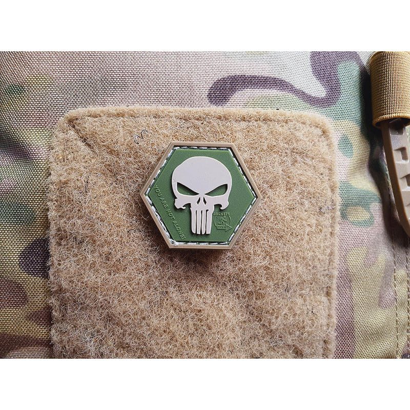 Levně JACKETS TO GO nášivka PUNISHER hexagon velcro plast MULTICAM