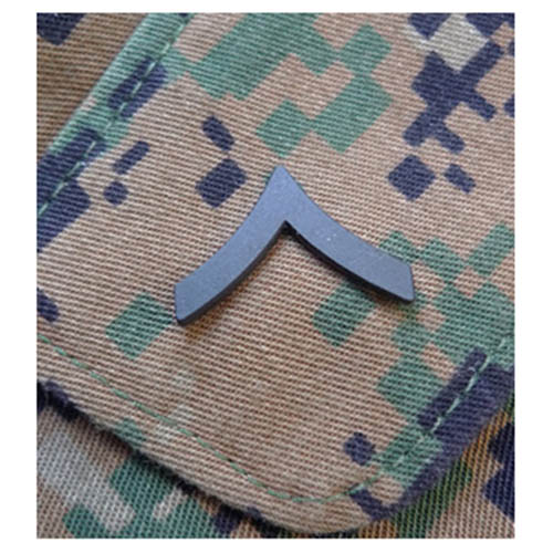 Levně Odznak hodnostní USMC - PFC. pár - ČERNÝ