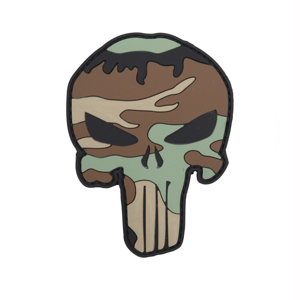 Levně 101INC nášivka PUNISHER velcro 3D plastová WOODLAND