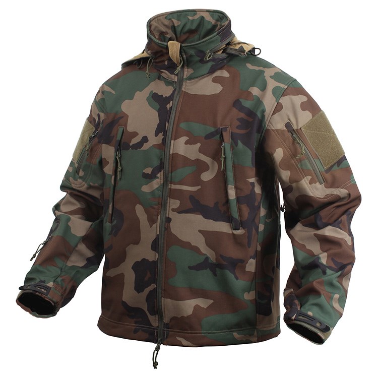 Levně Bunda TACTICAL s kapucí softshell WOODLAND