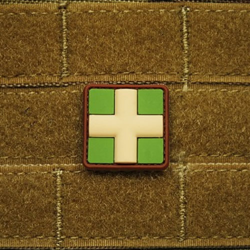 Nášivka KŘÍŽ MEDIC 25mm plast MULTICAM®