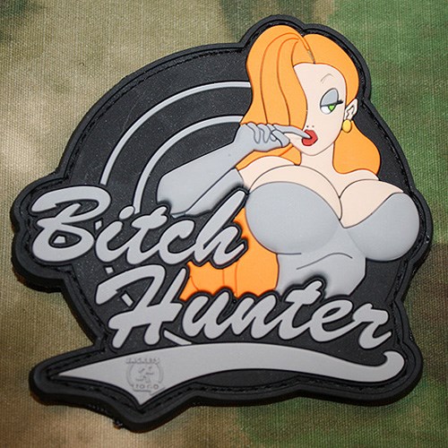 Levně JACKETS TO GO nášivka BITCH HUNTER plast VELCRO tmavá