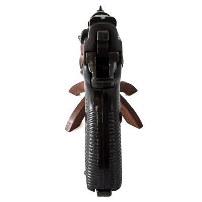 Pistole Walther P38 - dekorační replika