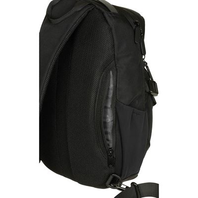 Batoh TRAVEL SLING přes jedno rameno ČERNÝ