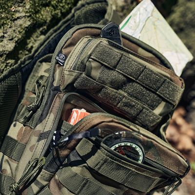 Taška přes rameno US COOPER SLING WOODLAND