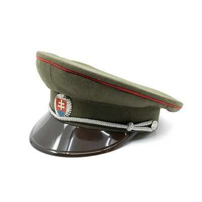 Brigadýrka SK stříbrný odznak, kšilt plast, červená linka ZELENÁ