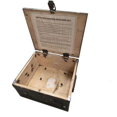 Bedna dřevěná od granátů URG-86 AČR 35 x 31 x 18 cm použitá