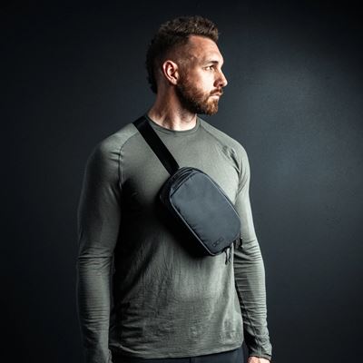 Ledvinka FADE FLEX crossbody ČERNÁ