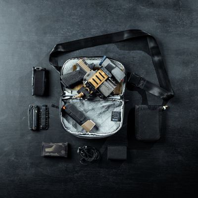 Ledvinka FADE FLEX crossbody ČERNÁ